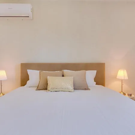 Al - Floor Апартаменты *